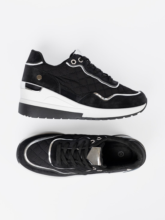 Černé dámské sneakersy na platformě