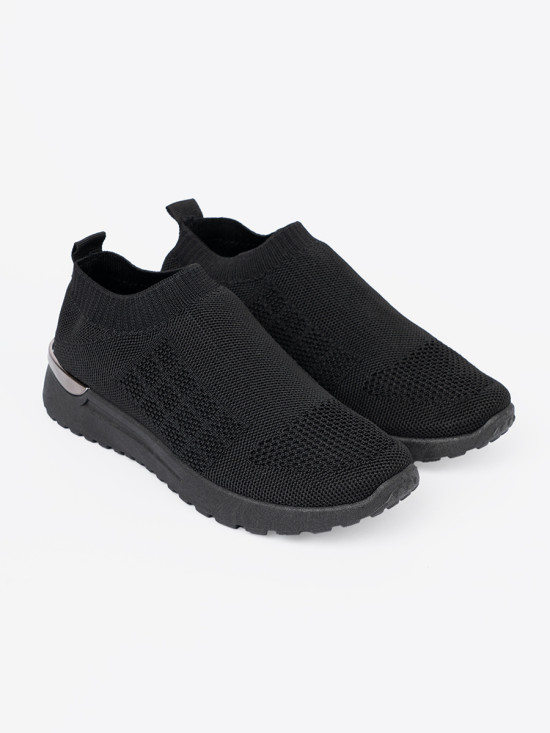 Černé sportovní slip-on tenisky s textilním svrškem