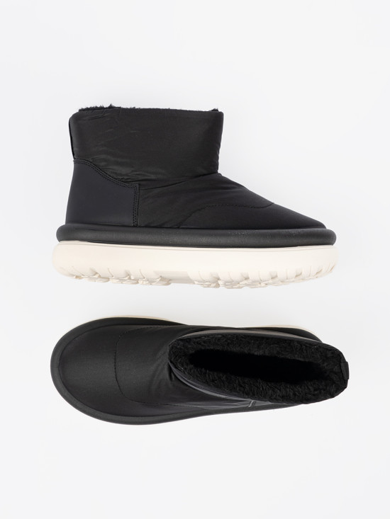 Černé sněhule s kožešinovým vnitřkem