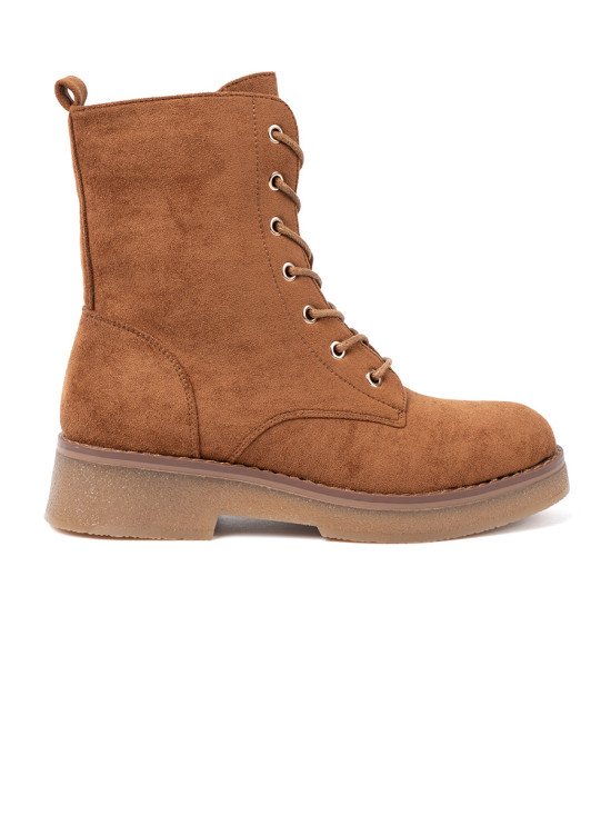 Stylové karamelové workery na ploché podrážce