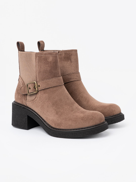 Stylové béžové kotníkové kozačky na stabilním podpatku