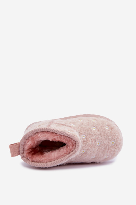 Růžové sněhule s drobnými kvítky a kožešinou