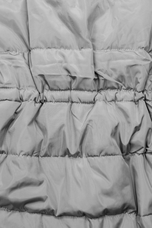 Šedá zimní bunda s prodlouženými rukávy