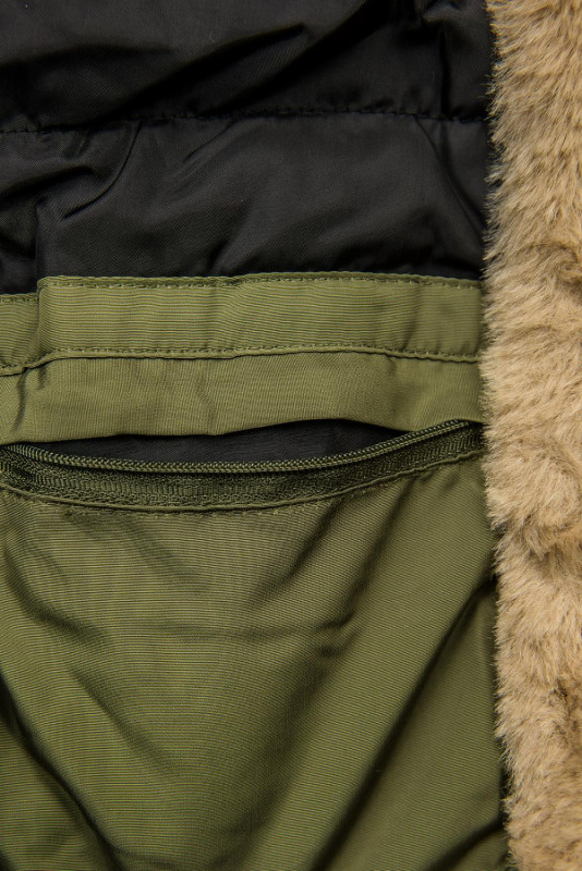 Světle zelená zimní bomber bunda v prodlouženém střihu