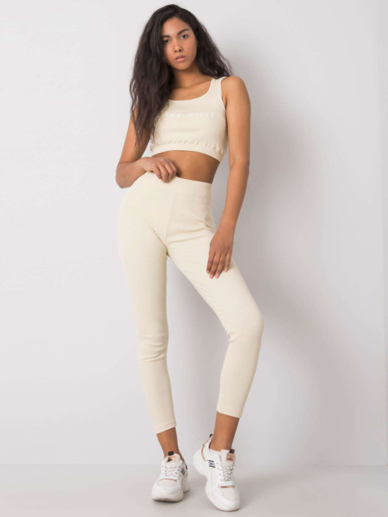 Béžový pruhovaný sportovní komplet