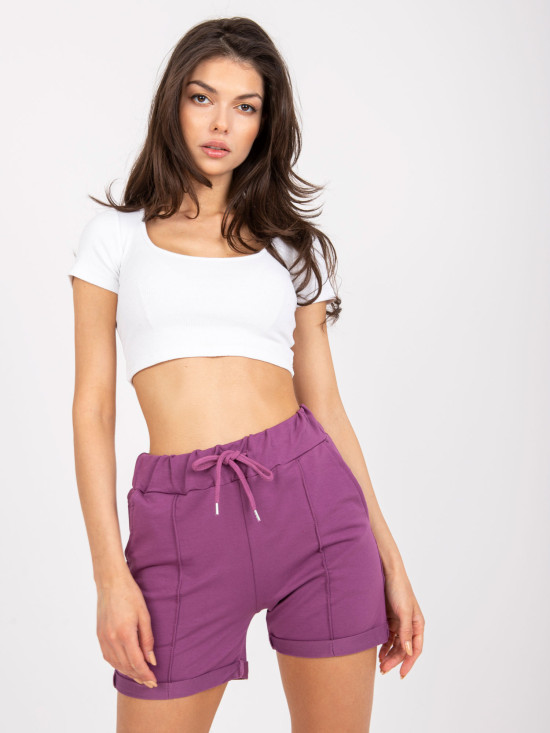 Sportovní šortky v tmavě fialové