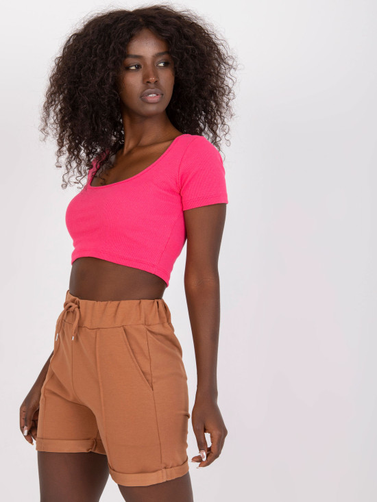 Sportovní šortky v hnědé barvě