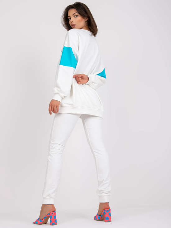 Stylový komplet v bílo-modré kombinaci