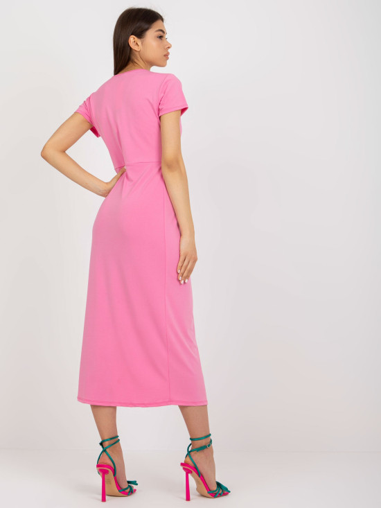 Růžové midi šaty s rozparkem