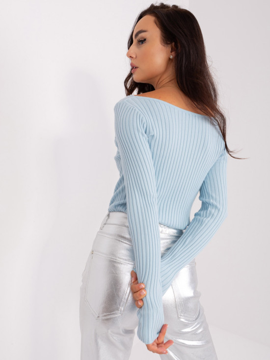 Světle modrý klasický pruhovaný svetr