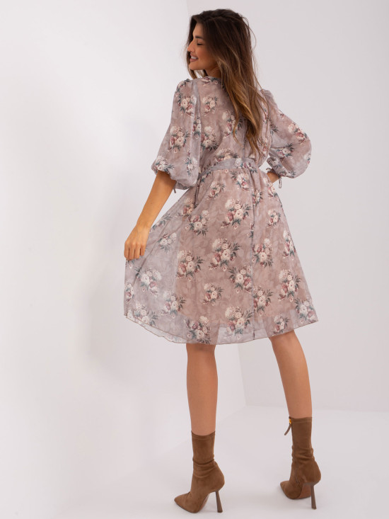 Béžové květinové šaty