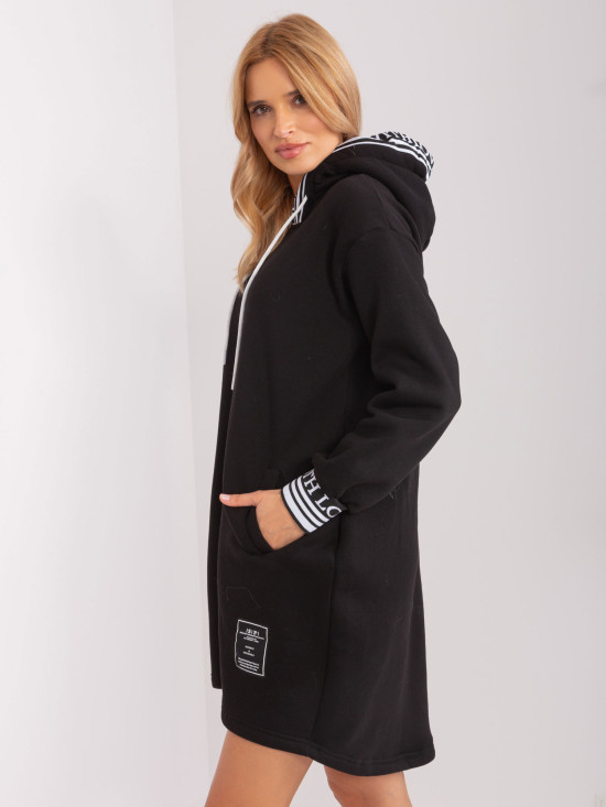 Černé mikinové šaty s kapsami