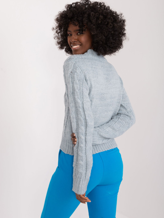 Měkký svetr v mentolové barvě