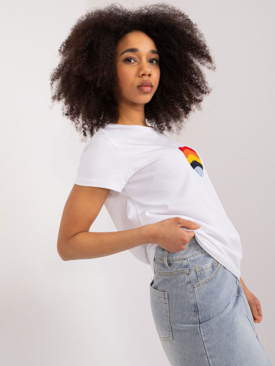 Bílá blůza s aplikací a výšivkou