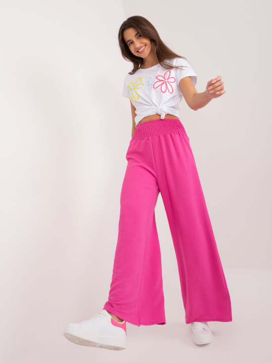 Bílé tričko s aplikací