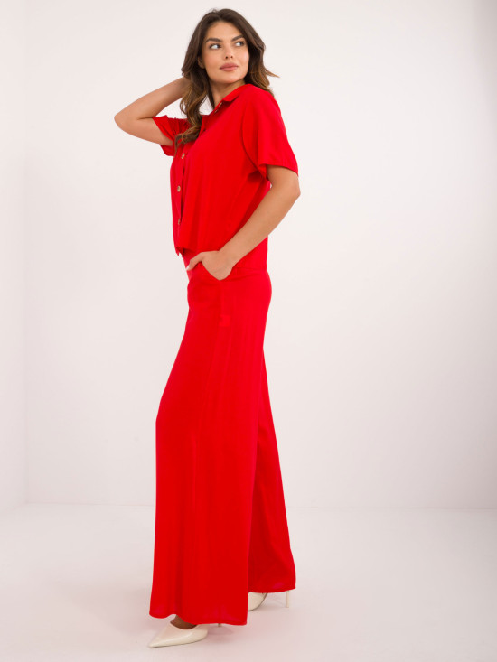 Stylový červený komplet