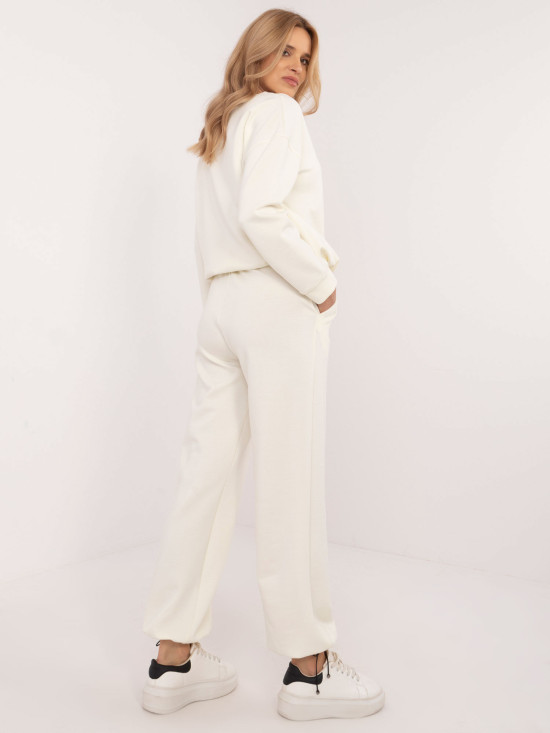 Stylový komplet v ecru