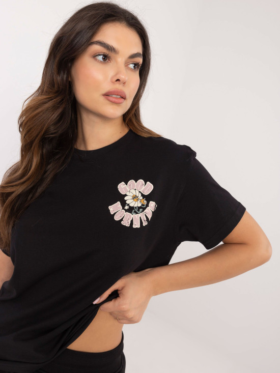 Stylová černá blůza s krátkým rukávem