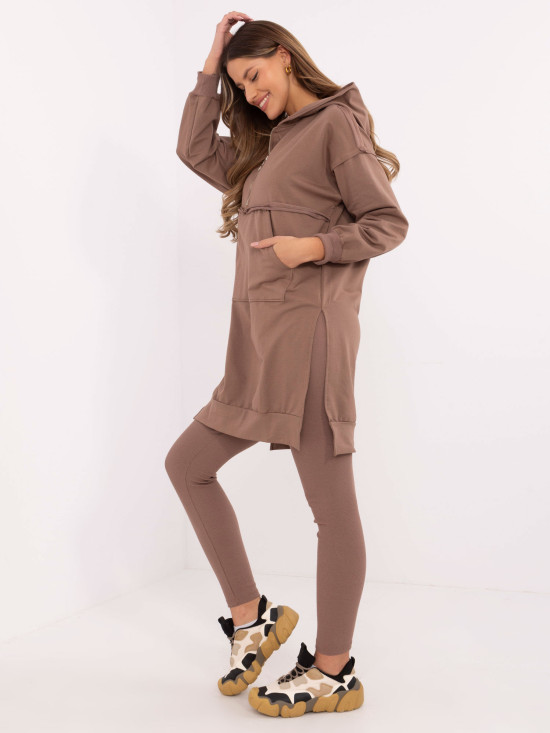 Hnědý komplet s dlouhým rukávem