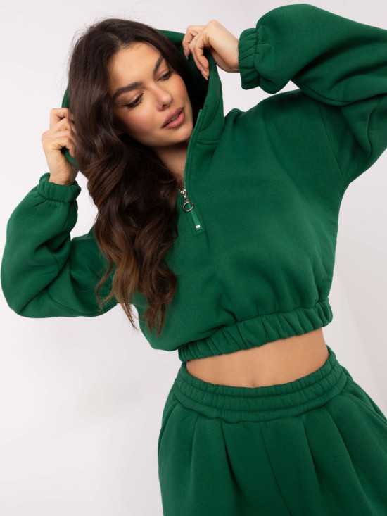 Stylový komplet s kapucí v tmavě zelené barvě