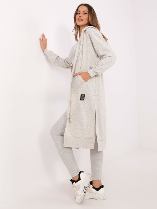 Stylový komplet v jasné šedé