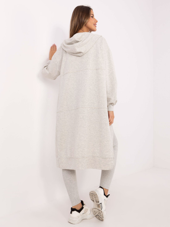 Stylový komplet v jasné šedé