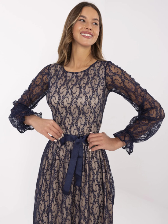 Modré elegantní šaty s krajkou