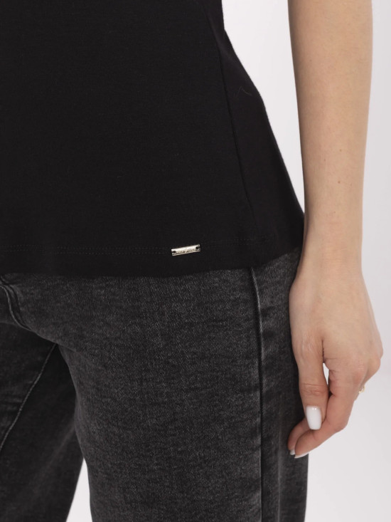 Stylové černé tričko s krátkým rukávem