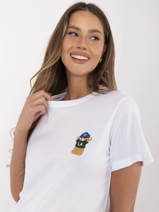 Bílé tričko s krátkým rukávem a výšivkou