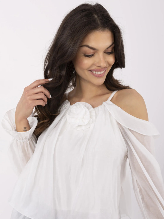 Elegantní blůza s volány