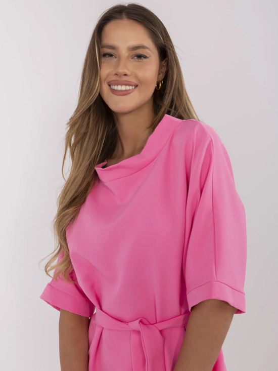 Elegantní růžové koktejlové šaty