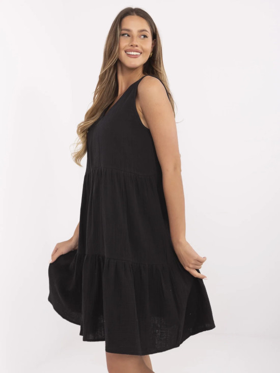 Černé rozšířené šaty