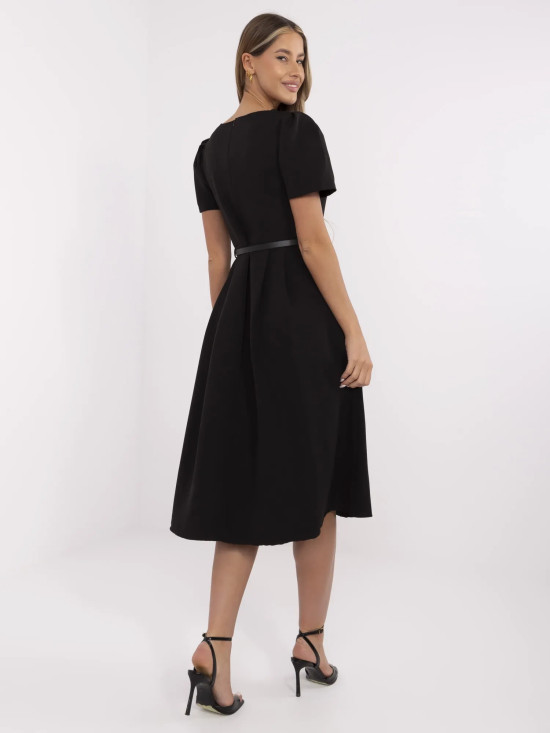 Elegantní černé midi šaty