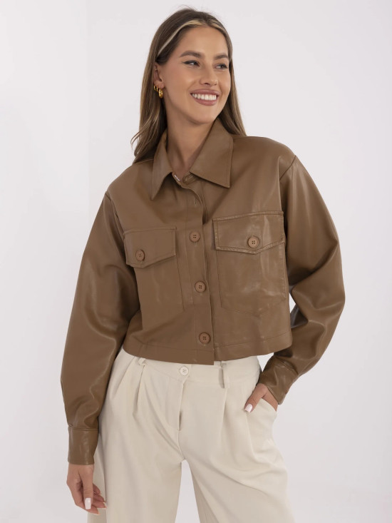 Přechodná bunda z ekokůže v camel barvě