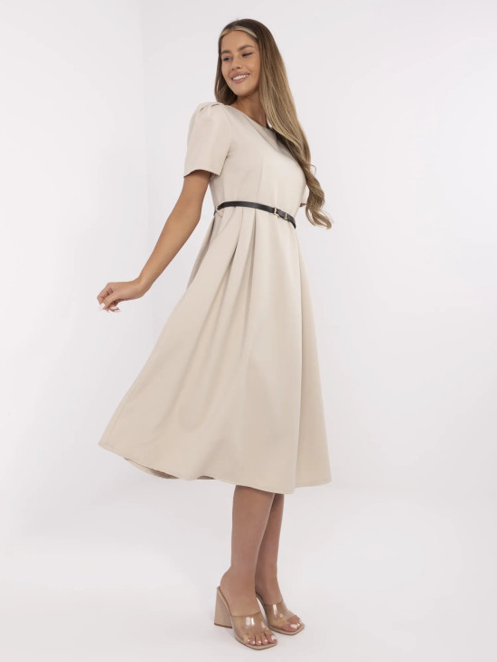 Elegantní béžové midi šaty