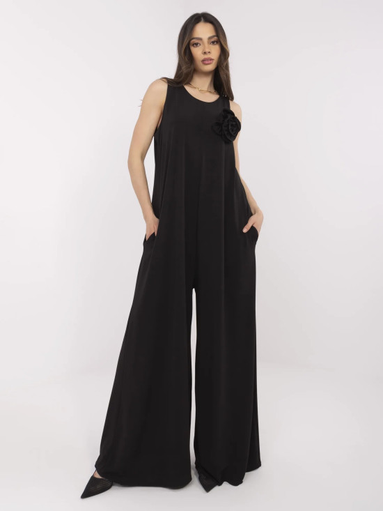 Elegantní černý overal