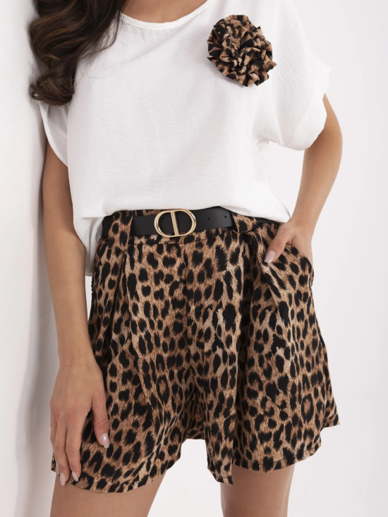 Stylový komplet s krátkým rukávem v bílé