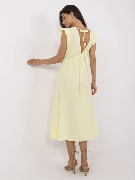 Světle žluté midi šaty