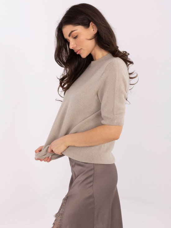 Béžový pletený svetr s krátkým rukávem