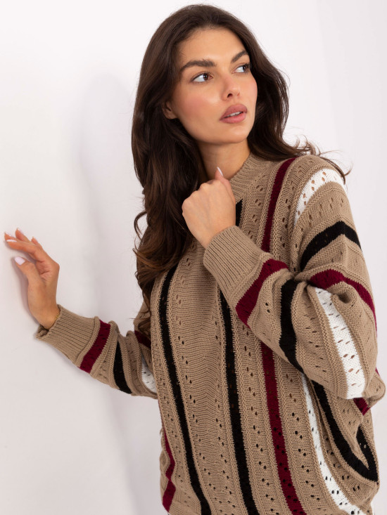 Béžový ažurový svetr s proužky