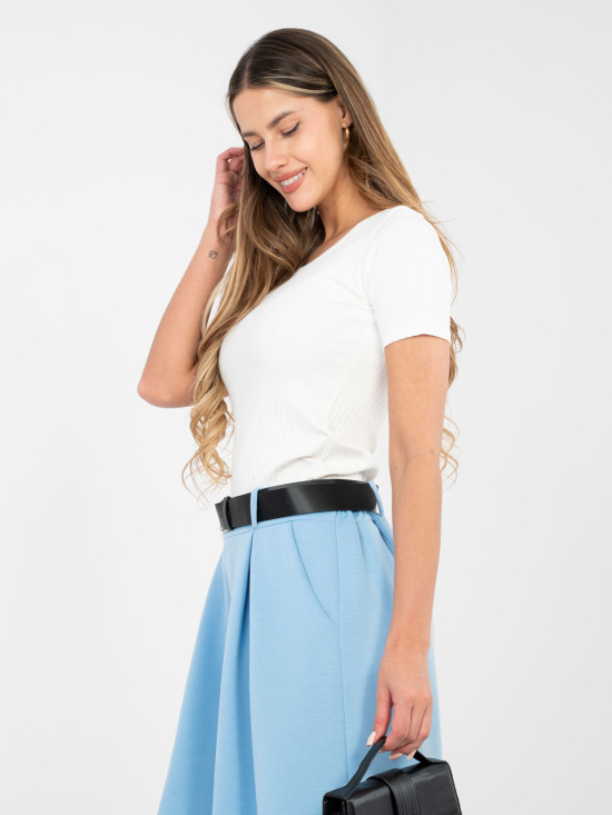 Bílá žebrovaná bavlněná halenka s krátkým rukávem