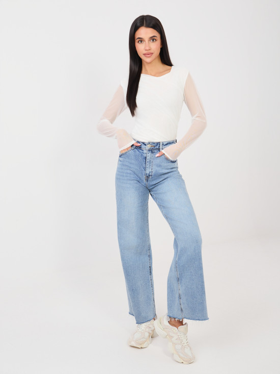 Bílé elegantní body s dlouhým rukávem a kulatým výstřihem