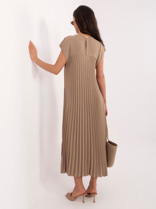 Tmavě béžové midi koktejlové šaty s kapsami