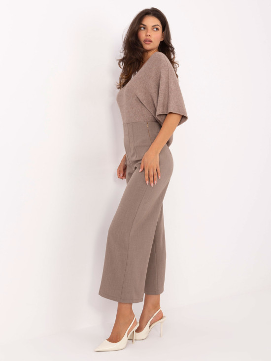 Elegantní tmavě béžové kalhoty s vysokým pasem