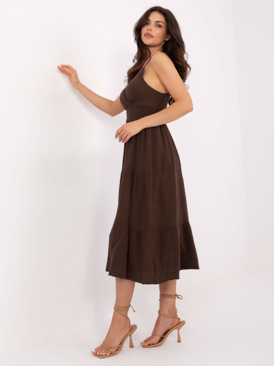 Letní šaty v hnědé barvě