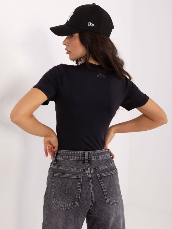 Černá hladká halenka s krátkým rukávem