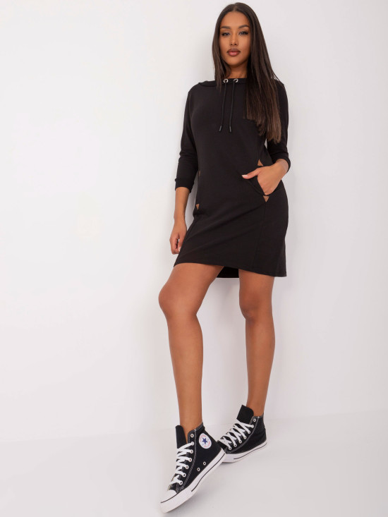 Černé bavlněné mini šaty s 3/4 rukávem