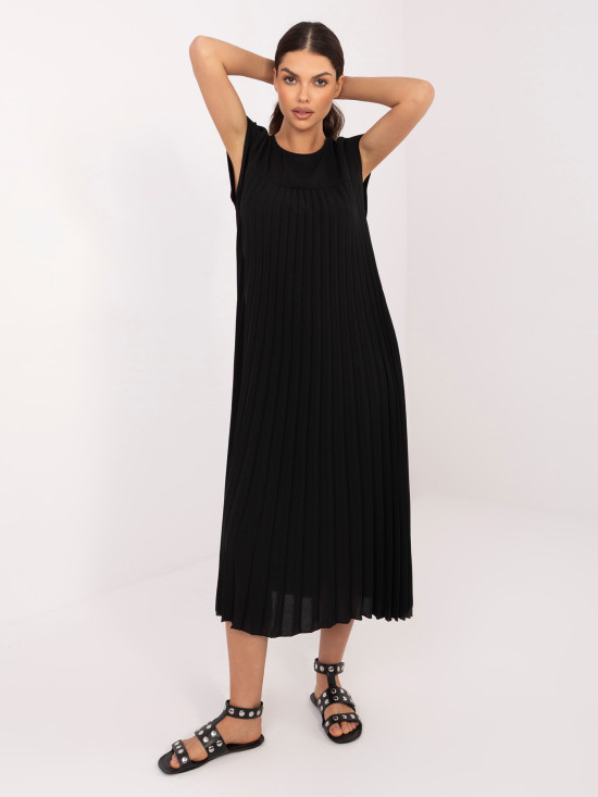 Černé midi koktejlové šaty s kapsami