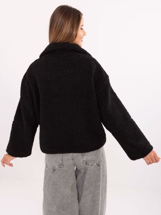 Krátká černá kožešinová bunda bez kapuce