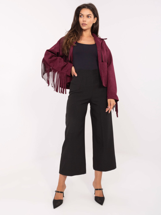 Elegantní černé kalhoty s vysokým pasem